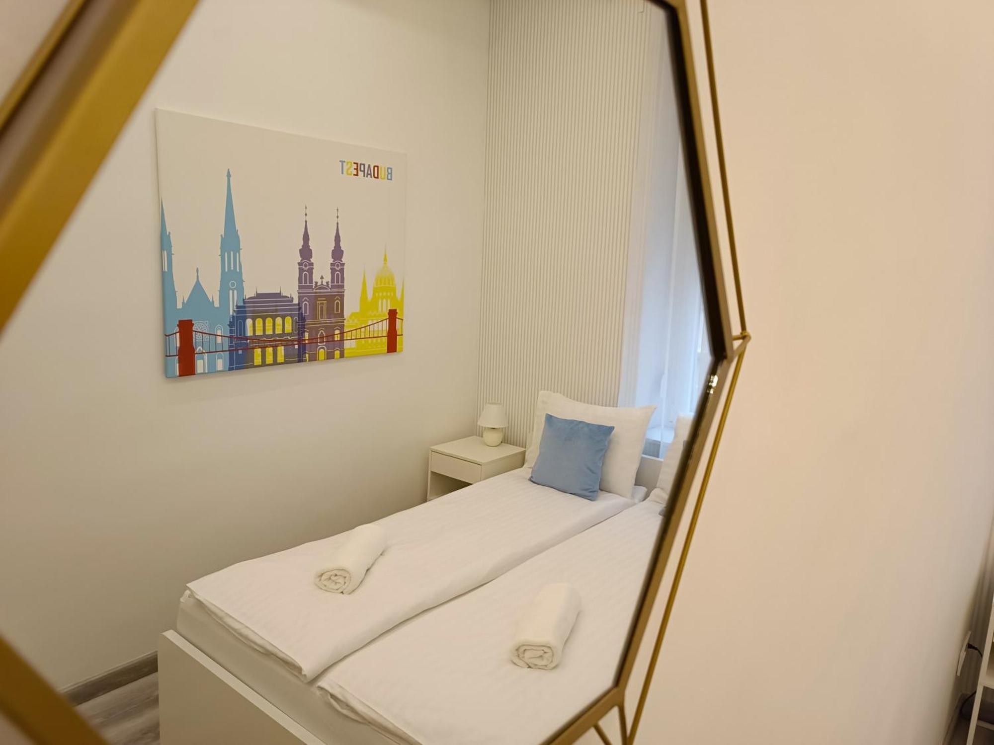 K03 Elitehost Kis Diofa Central Budapest Exteriör bild