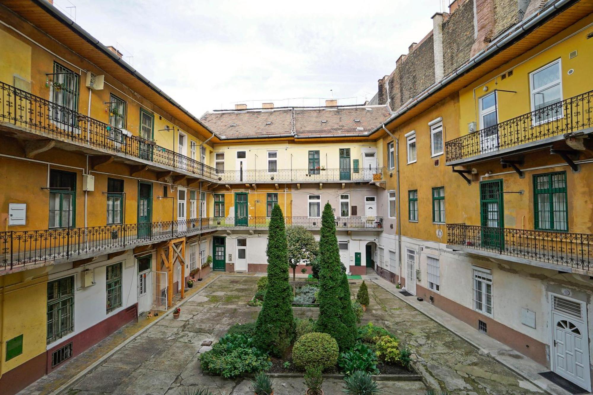 K03 Elitehost Kis Diofa Central Budapest Exteriör bild